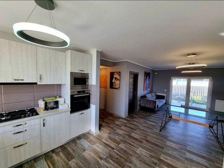 Casă individuală cu 4 camere cu Canalizare în Buftea