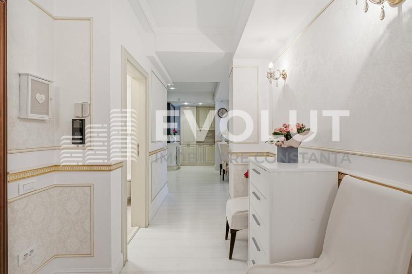 Apartament cu 3 camere decomandat, mobilat în Faleza Nord
