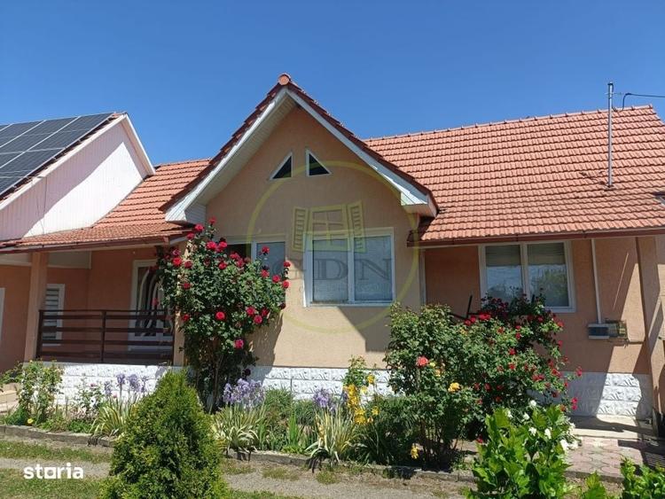 Casă cu 4 camere în Ideciu de Sus
