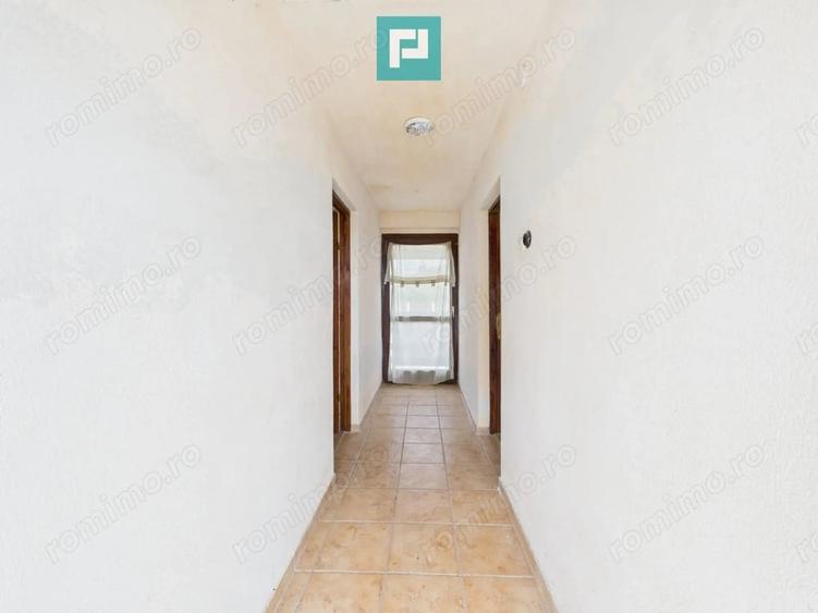 Casă cu Teren 600 Mp în Laz