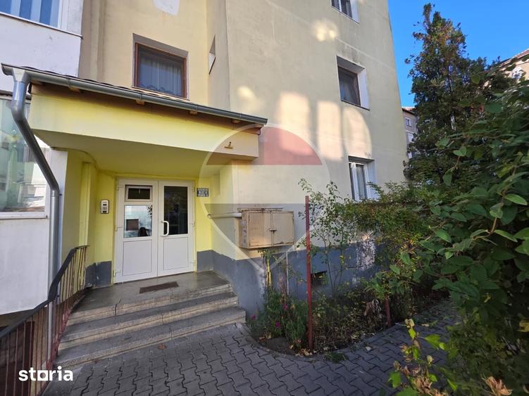 Apartament cu 4 camere în Central