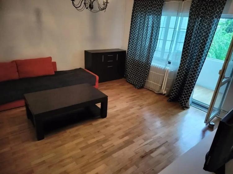 Apartament Doua camere de inchiriat Pia?a Sudului / Brancoveanu - 2