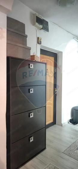 Apartament cu 3 camere semidecomandat în Sud