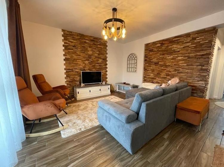 Apartament cu 2 camere semidecomandat în Furnica
