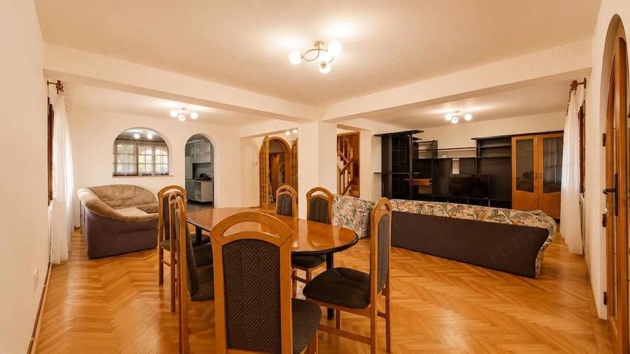 Casă cu 5 camere cu Teren 520 Mp în Grădiște