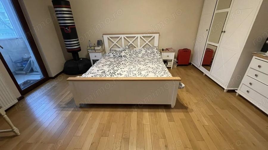 Apartament cu 4 camere decomandat în Bucovina