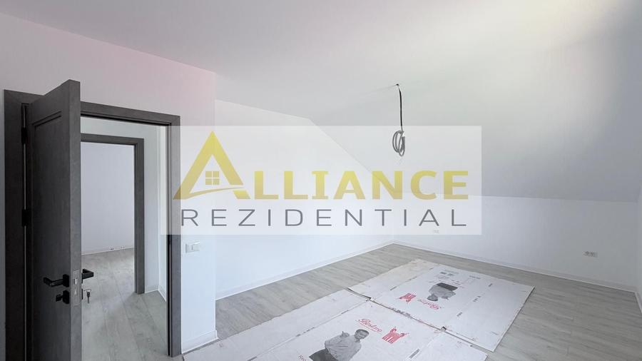 Casă individuală cu 4 camere cu Canalizare în Berceni