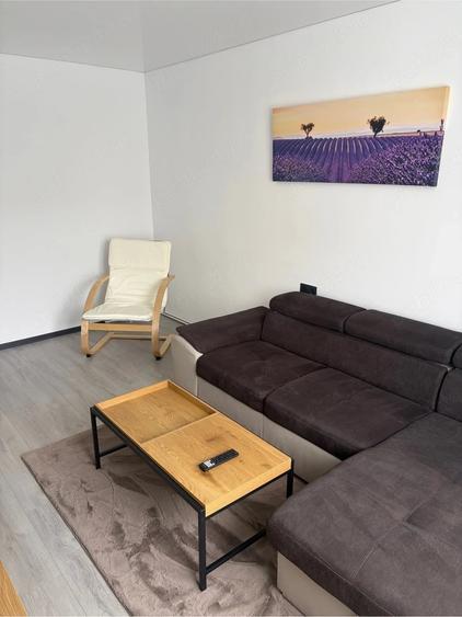 Apartament cu 2 camere decomandat în Cedonia
