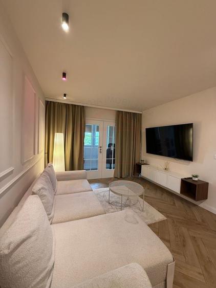 Apartament cu 2 camere semidecomandat, mobilat în Țiglina 3