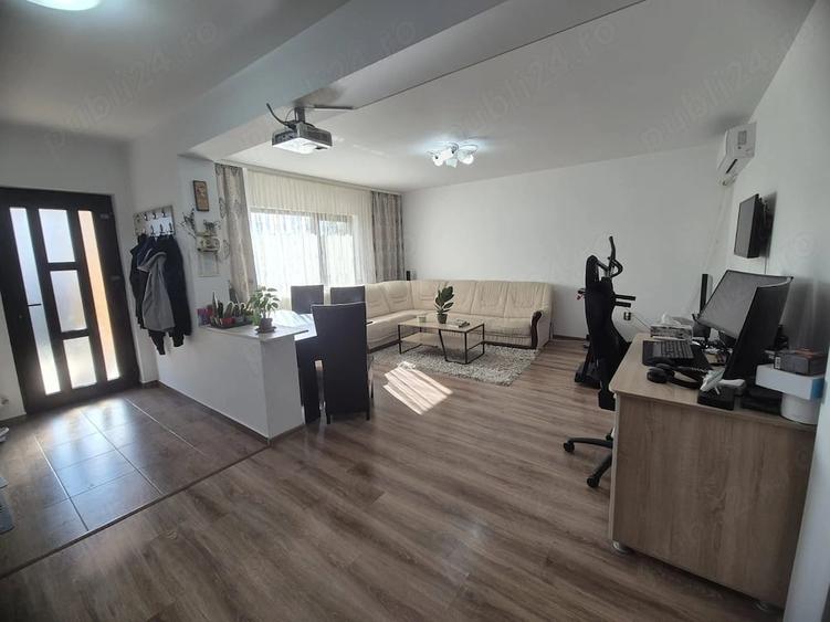Casă cu Teren 450 Mp în Tomești