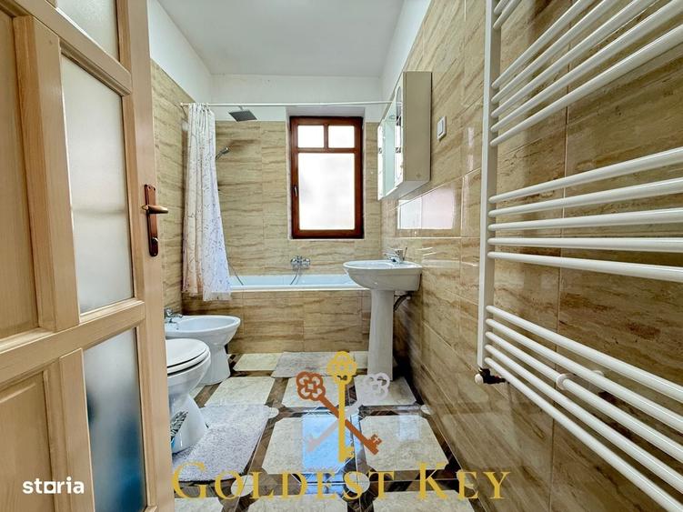 Apartament cu 3 camere decomandat în Baciu