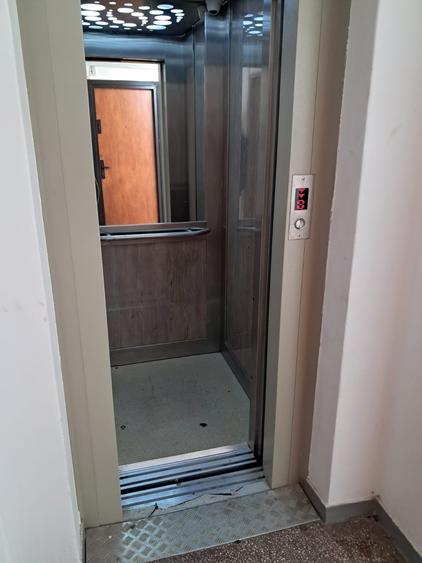 Vanzare apartament 3 camere, Drumul Taberei - Romancierilor - 16