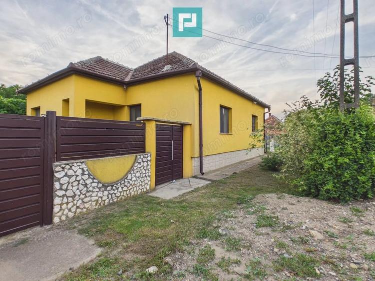 Casă cu 4 camere cu Teren 5538 Mp în Macea