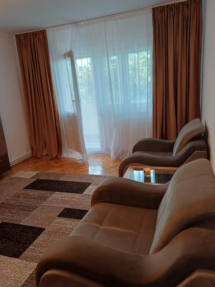 Apartament cu 2 camere decomandat în Dumbrăvița