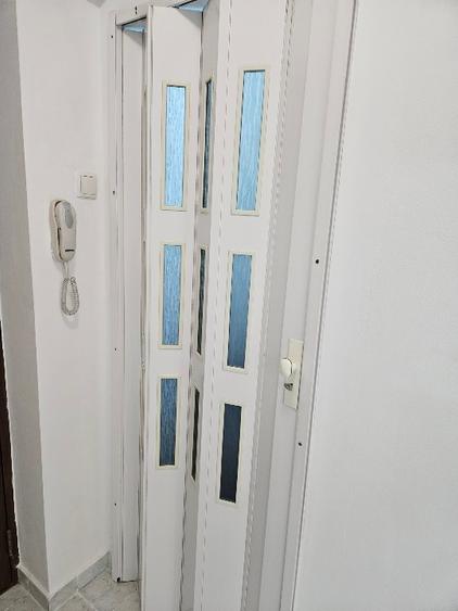 Apartament cu 2 camere decomandat în Domenii