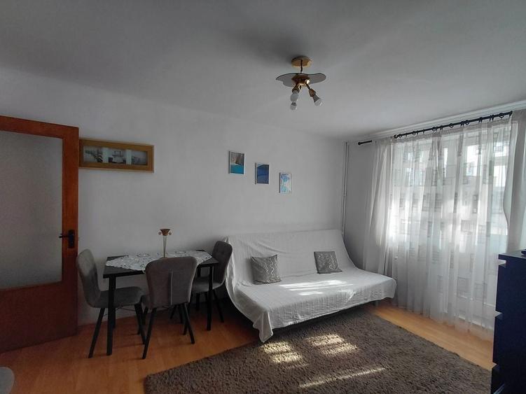 Apartament cu 2 camere semidecomandat, mobilat în Doamna Ghica