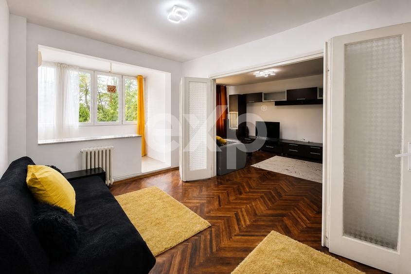Apartament cu 4 camere decomandat în Punctele Cardinale