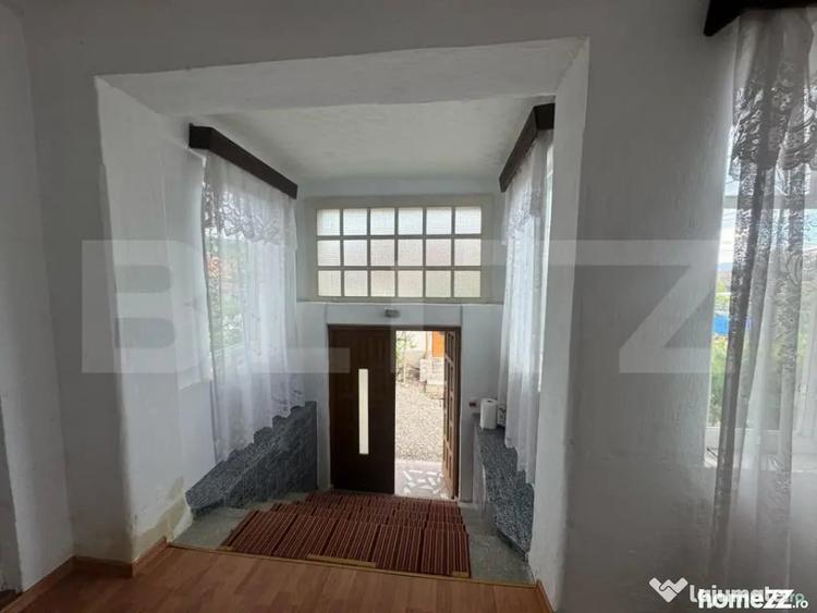 Casă cu 3 camere cu Teren 3340 Mp în Central