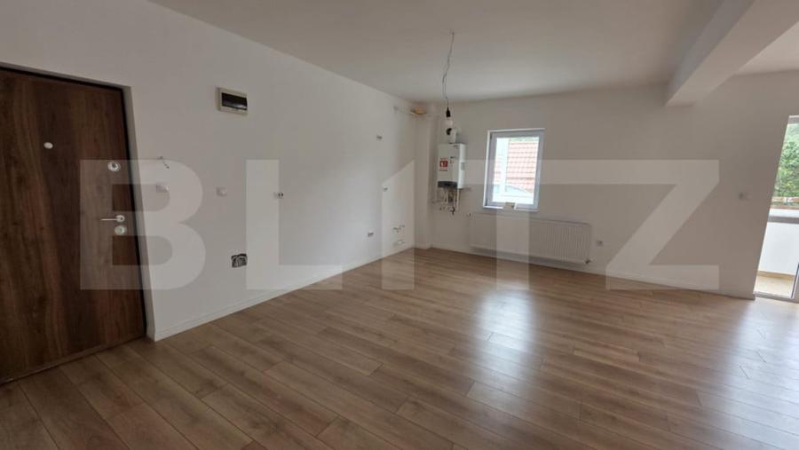 Apartament cu 3 camere semidecomandat în Unirea