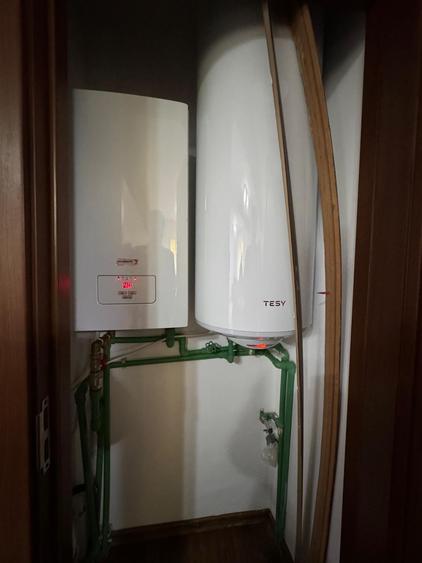 Casă individuală cu 7 camere cu Canalizare în Cheia