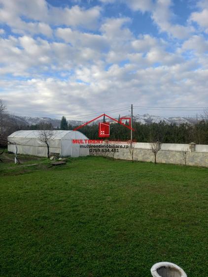 Casă individuală cu 4 camere cu Canalizare în Niculițel