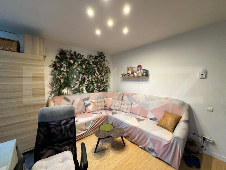 Apartament cu 3 camere decomandat, mobilat în Bună Ziua