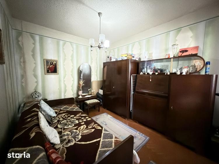 Apartament cu 3 camere nedecomandat în Circumvalațiunii