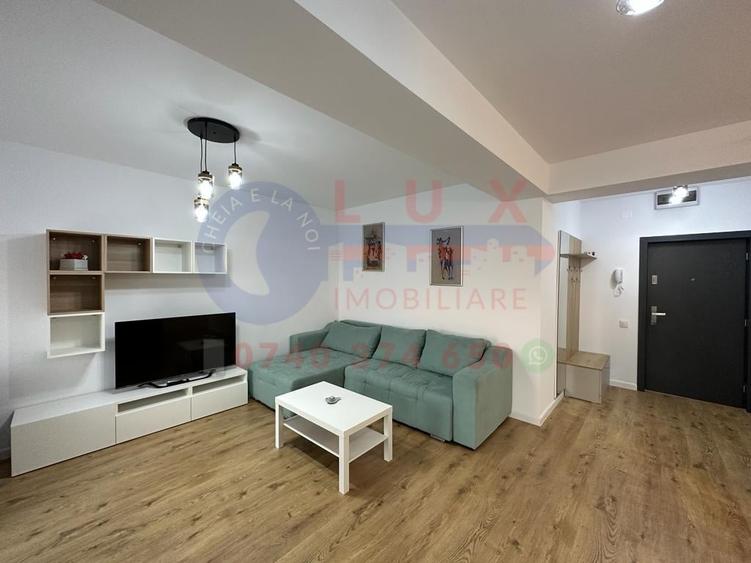 Apartament cu 2 camere decomandat, mobilat în E3