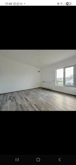 Duplex cu 5 camere cu Canalizare în Lumina