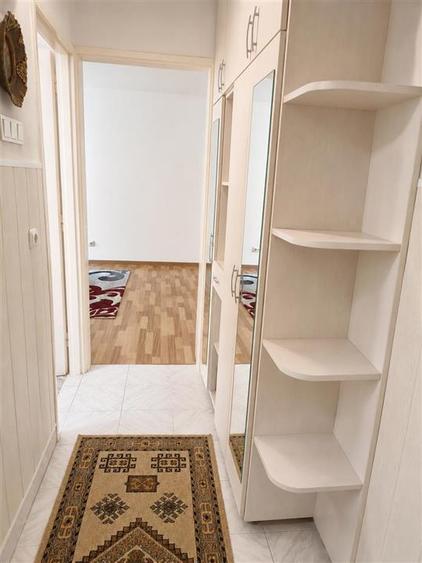 Apartament cu 2 camere nedecomandat în Astra