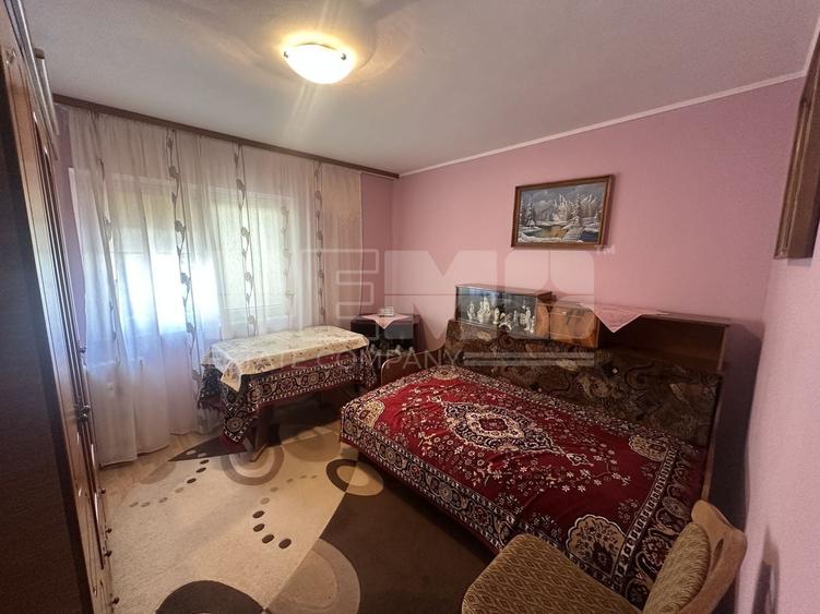 Apartament cu 3 camere decomandat, mobilat în Central