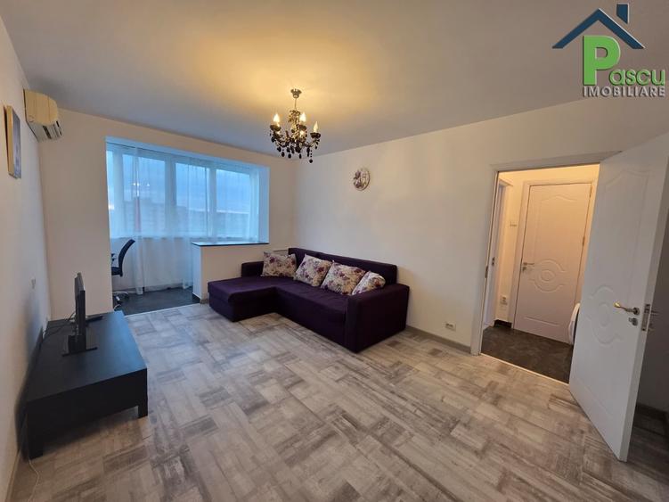 Apartament cu 2 camere semidecomandat în Eroii Revoluției