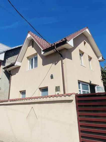 Casă cu 4 camere în Exterior Vest