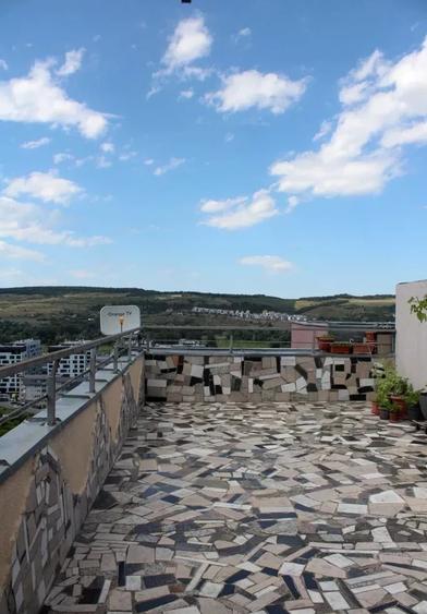 Apartament cu 2 camere decomandat, mobilat în Florești