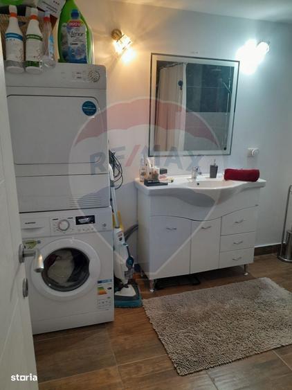 Casă cu 4 camere în Albești