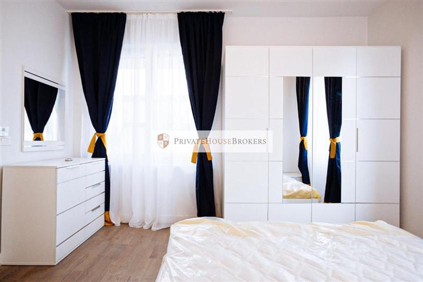 Apartament cu 3 camere semidecomandat, mobilat în Pipera