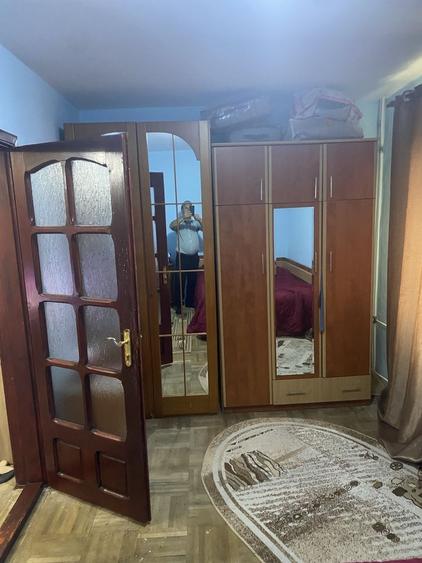 Apartament cu 3 camere decomandat în Ostroveni