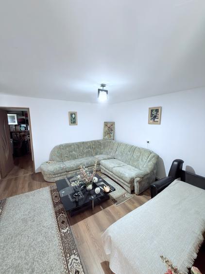 Casă individuală cu 2 camere cu Teren 2300 Mp în Cătămărești-Deal