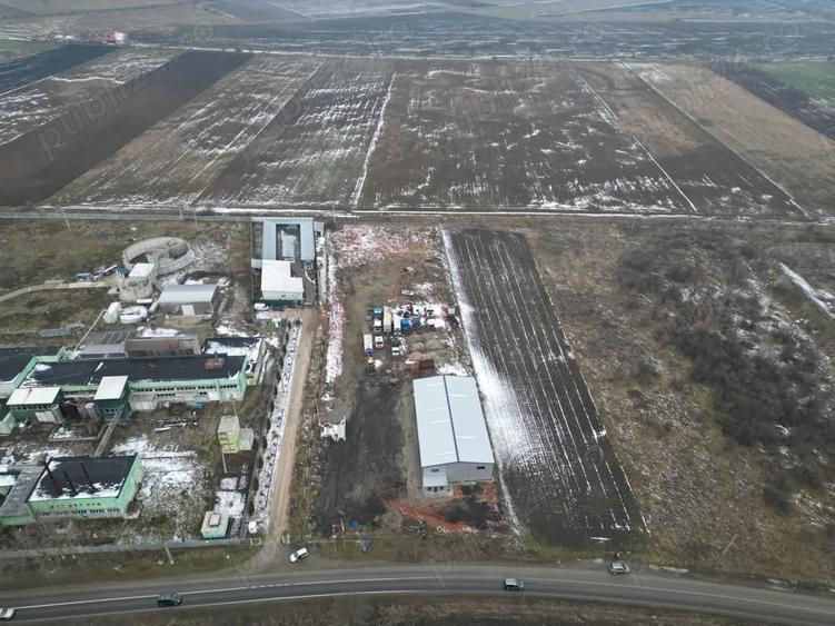 Teren de 29600 mp, în Exterior Vest