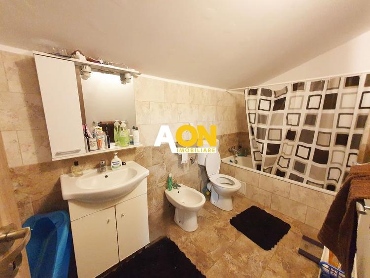Casă individuală cu 4 camere cu Teren 300 Mp în Ampoi 3