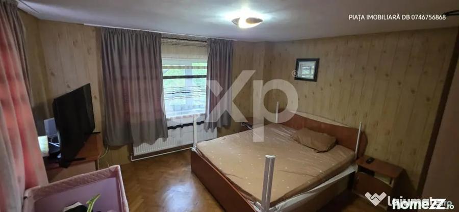 Casă cu 9 camere cu Teren 1053 Mp în Ultracentral