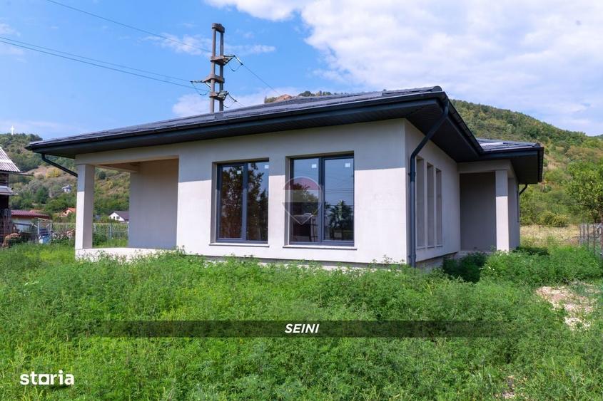 Casă cu 3 camere în Săbișa