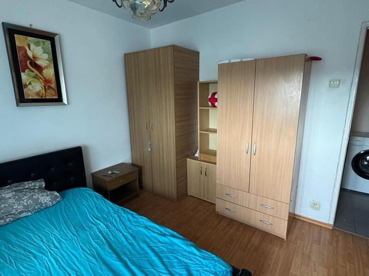 Apartament cu 2 camere semidecomandat în Brâncoveanu