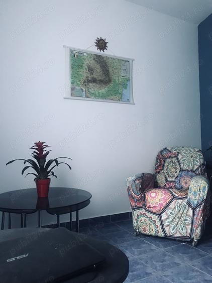 Apartament cu 4 camere decomandat în Central