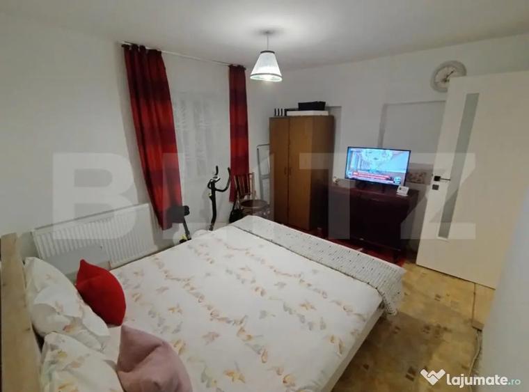 Casă cu 4 camere cu Teren 516 Mp în Romanești
