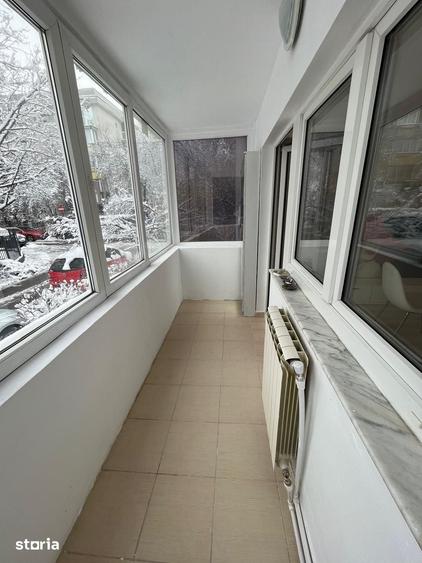Apartament cu 3 camere decomandat în Herăstrău