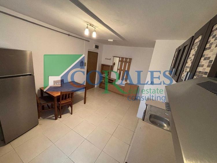 Apartament cu 2 camere semidecomandat, mobilat în Lipovei