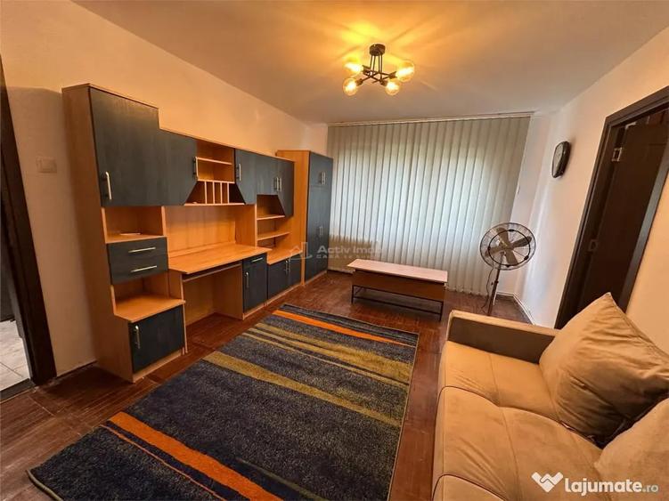 Apartament cu 2 camere semidecomandat în Central