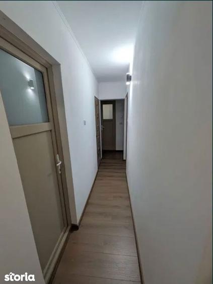 Apartament cu 3 camere decomandat, mobilat în Rahova