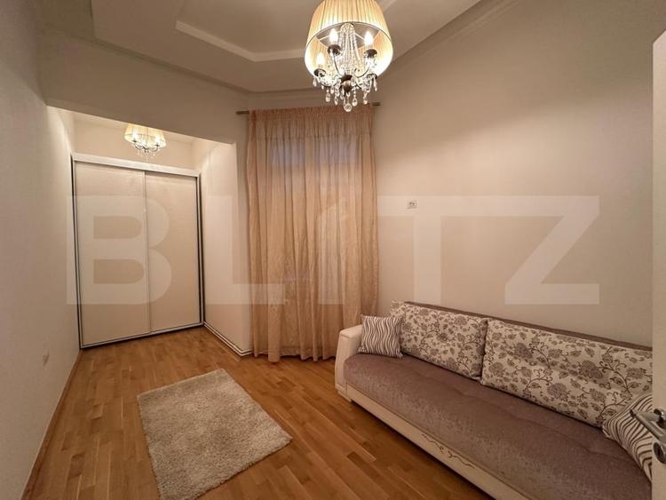 Apartament cu 3 camere decomandat, mobilat în Fabric